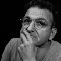 Зуека тайно погреба майка си