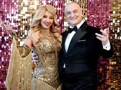 Александра Раева  опъна бръчки за „Денсинг старс” ВИДЕО