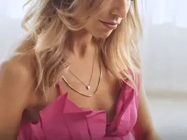 Александър Сано става дядо през юни! Антоанет Пепе вече не може да скрие корема!