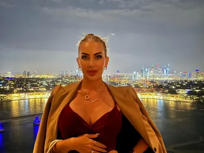 Антония Петрова отново бременна? Миската нонстоп крие корема (СНИМКИ)