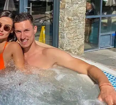 БЯСНА: Сестрата на Божинов скочи на "Левски" (СНИМКИ)