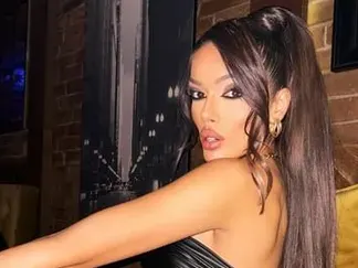 Диона пак е на бяло СНИМКИ