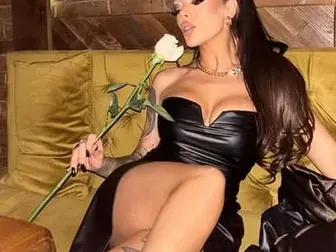 Диона пак е на бяло СНИМКИ