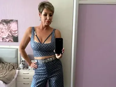 Джина Стоева е калена - държи яко на студ