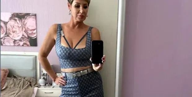 Джина Стоева е калена - държи яко на студ