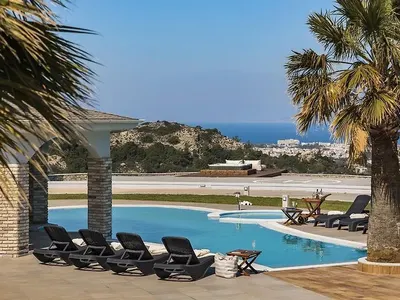 ЕКСКЛУЗИВНИ СНИМКИ! Това е луксозното имение от „Ергенът 3“ (Цената му е ШОК)