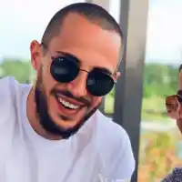 Ергенките не смеят да свалят Наум Шопов (Теа изгаря от ревност)