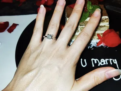 Илиана Раева БЯСНА на Славея за годежа: Да си стои в Бали! СНИМКИ