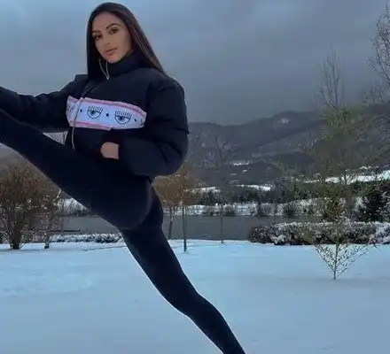 Йога мацка не пуска национал в чужбина (Снимки)