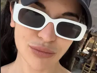 Ивка Бейбе показа супер тяло в Тайланд! Всички обаче й гледат мустаците (СНИМКИ)