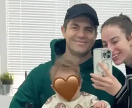 Иво Аръков заведе бебето на фризьор