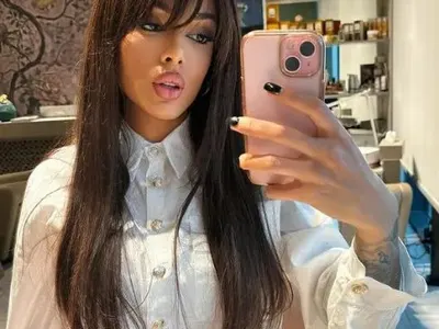 Какво се случва с Диона? Певицата смени визията си, започвала начисто (СНИМКИ)