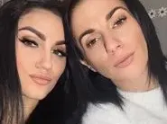 Нарязаната с макетно ножче Дебора се оправи! Вижте какви секси СНИМКИ пусна