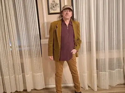 Нови разкрития! Денди имал проблеми с алкохола, пиян се е пребил на стълбите в дома си