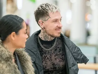 Разделени? Евгени и Валерия живеят заедно СНИМКИ