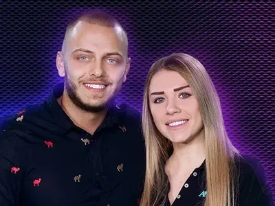 Сексбомбата от "Игри на волята" Денислава се събра с бившия си приятел