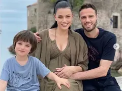 Синът на Ралица Паскалева предсказва бременност: Мамо, имаш бебе в корема!