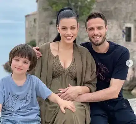 Синът на Ралица Паскалева предсказва бременност: Мамо, имаш бебе в корема!