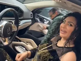 Софи Маринова си подари джип за 250 000 лева