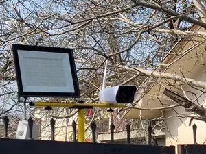 Съседката Патриша живее в страх! Пази се от Христо Шопов с прожектор и камери  СНИМКИ