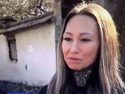 Съседката Патриша живее в страх! Пази се от Христо Шопов с прожектор и камери  СНИМКИ