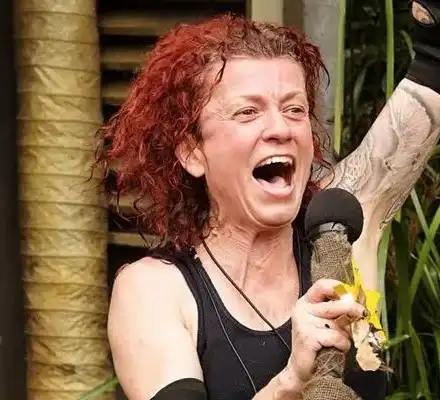 Тв водещ: Люси Дяковска не е човек. Може би това е проект на Илон Мъск!