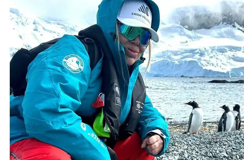 Ваня Червенкова атакува Северния полюс с атомен ледоразбивач