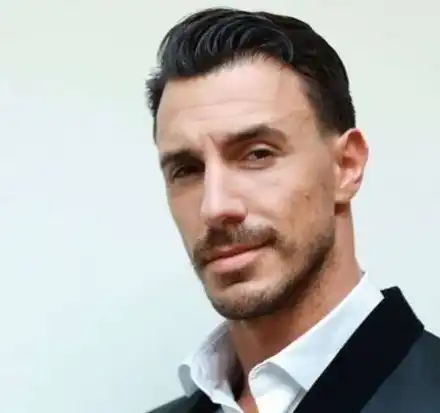 Виктор Стоянов тъжен и самотен: Селският прякор Ергена ще ми остане завинаги!