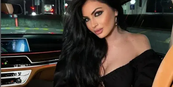 Влюбени!? Мис България натри носа на бившия с ТОЗИ тузар (ФОТО)