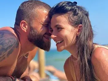 Звезди от "Сървайвър" станаха родители СНИМКИ