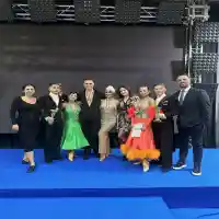 550 двойки от 36 страни на възраст между 4 и 50 години танцуваха стандартни и латиноамерикански танци повече от 30 часа в София