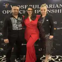 550 двойки от 36 страни на възраст между 4 и 50 години танцуваха стандартни и латиноамерикански танци повече от 30 часа в София