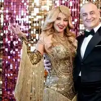 Алекс Раева подкупва оператор с лютеница