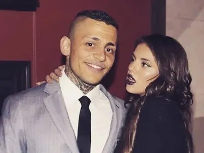 Дара се гушка с брата на криптоизмамницата Ружа Игнатова