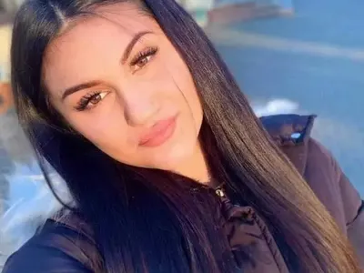 Дебора припечелва от реклами