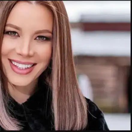 Емилия упорито крие за раздялата с Башур! Вижте как оправда липсата му