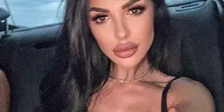 Ергенката Памела е била по-секси преди безбройните операции (Горещи снимки)