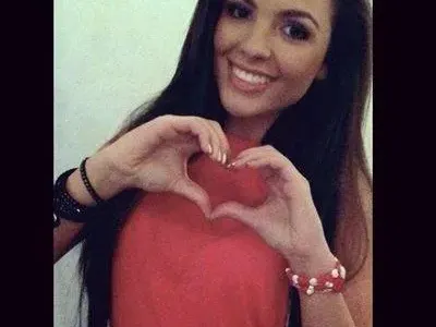 Ергенката Памела е била по-секси преди безбройните операции (Горещи снимки)