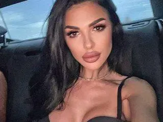 Ергенката Памела е била по-секси преди безбройните операции (Горещи снимки)