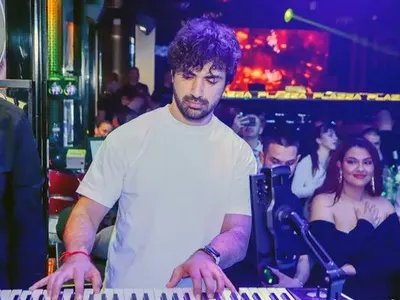 Ергенът Евгени и Валерия заедно на чалга  СНИМКИ