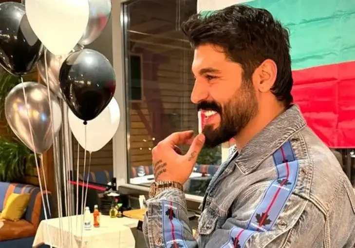 Фики чукна 29 с Азис