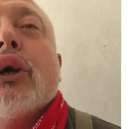 Фреш от моркови  вкара в болница Ути Бъчваров