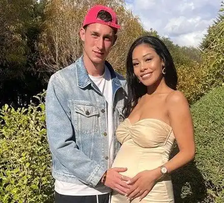 Футболистът Божидар Краев чака бебе от новозеландка СНИМКИ