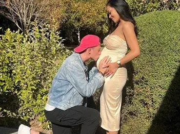 Футболистът Божидар Краев чака бебе от новозеландка СНИМКИ