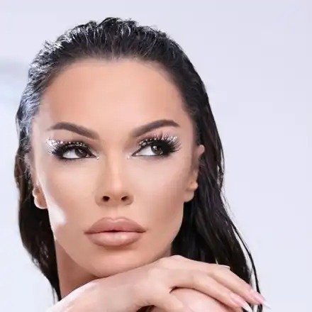 Галена спира да пее на 70 г.