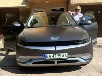 И елитът пропищя от автоджамбазите! Колите на Лена, Деси Банова, Малкоданска и Юнона изчезват СНИМКИ