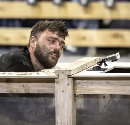 Калин Евтимов от „Фермата” нае баща си за работник