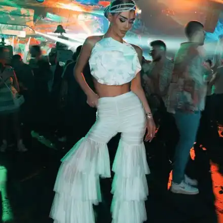 Лидия купонясва по перли