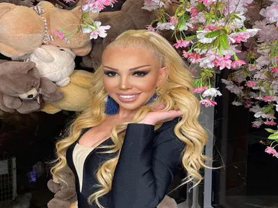 Лорд Евгени Минчев: Бутици, пазете се! Луна идва. Азис и Деси, с прилика до Модърн токинг! И още + СНИМКИ