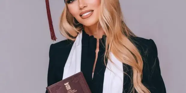 Макар и на 40: Магда взе висше и показа визия на 30-годишна